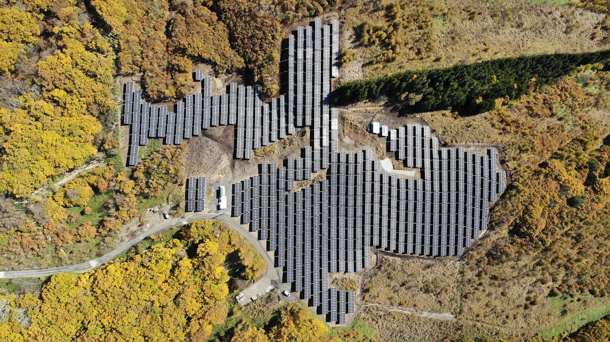 Shizen Energy completes and begins commercial operations of a solar power plant in Otaki village, Nagano prefecture