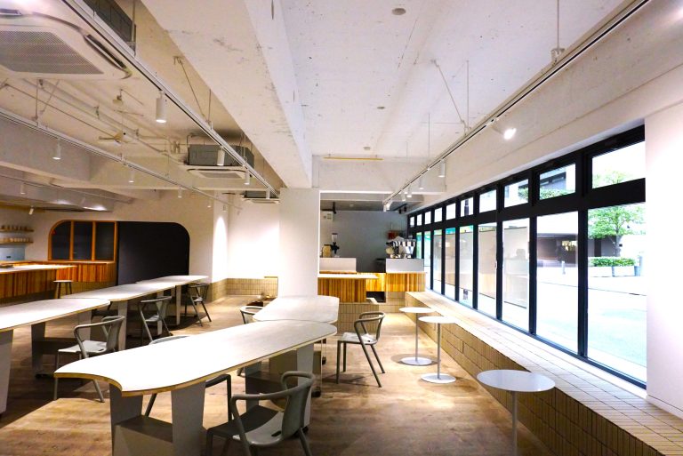 Shizen Energy Group’s new Tokyo office “Tokyo Action Hub”  is now fully up and running with Soil work and Overview Coffee on 1F